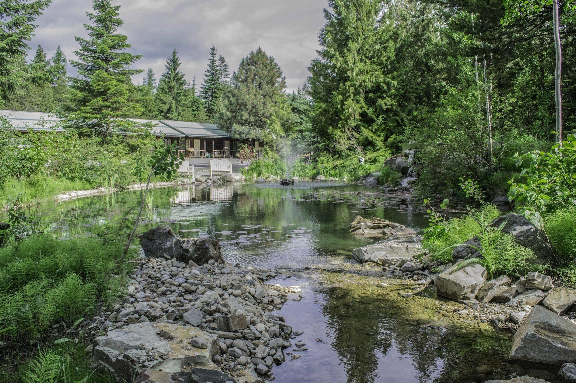 Log Inn Bonners Ferry Exterior photo